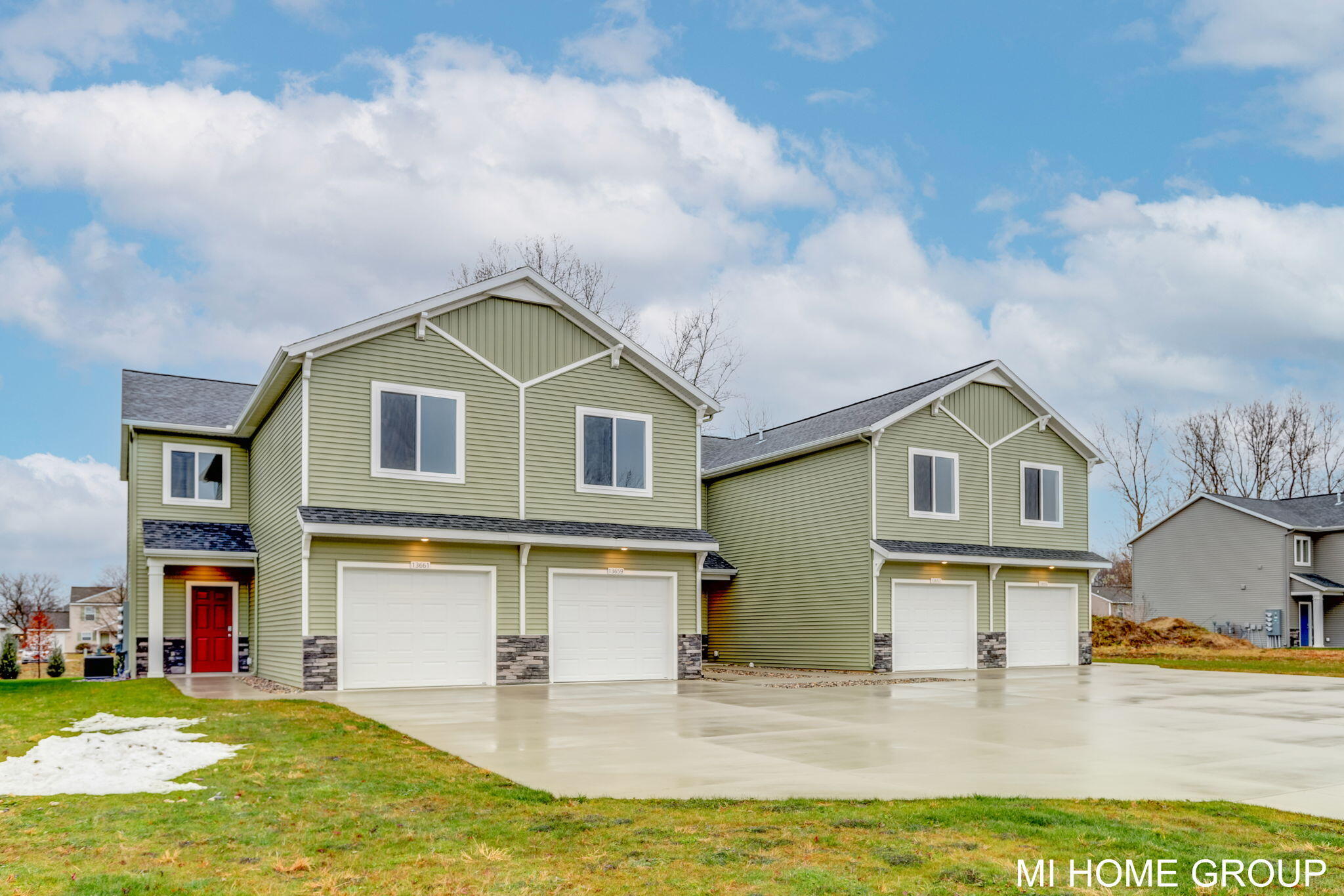 Signature Dr, Holland, MI 49424