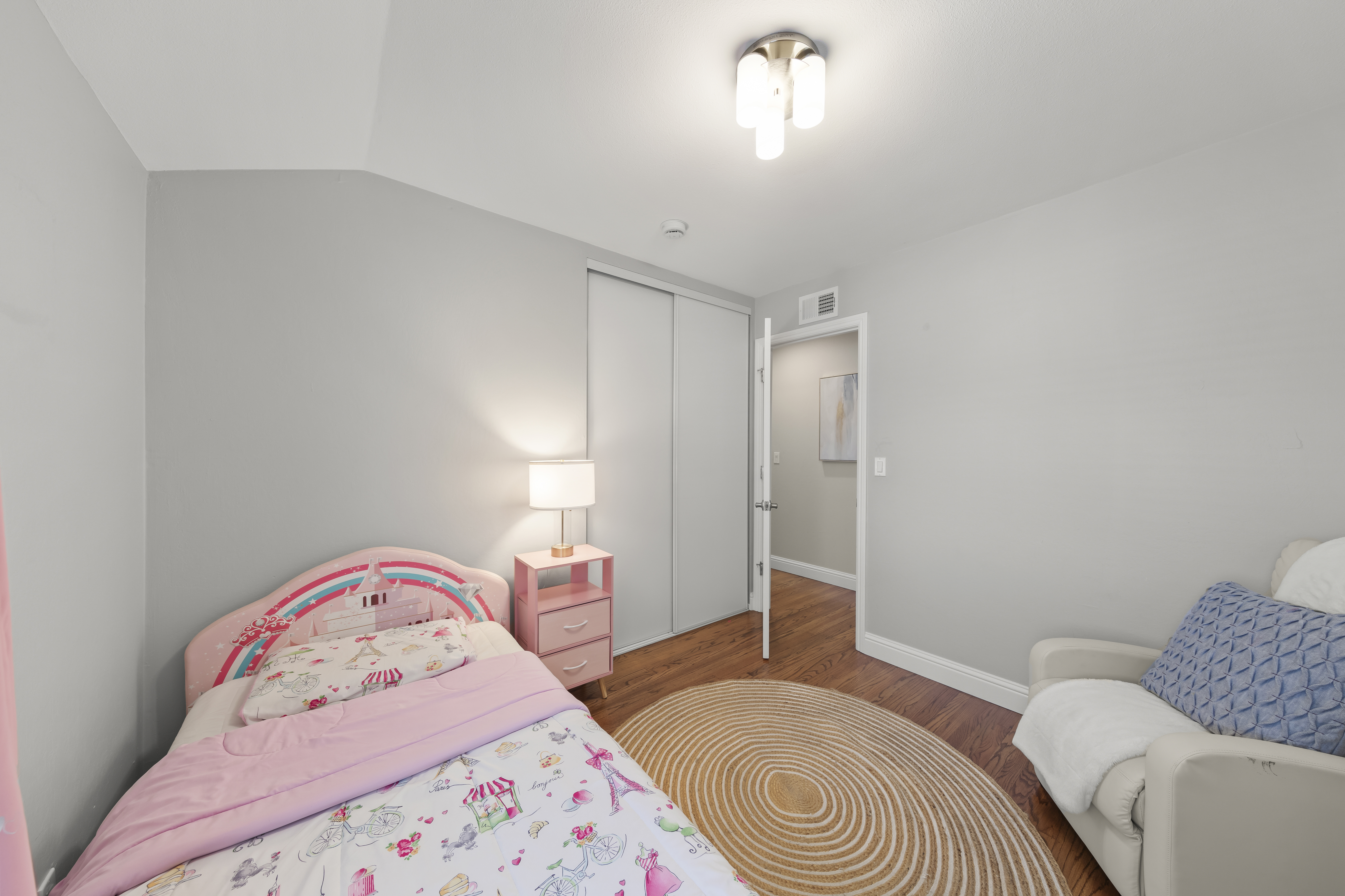  Beautifully Remodeled Cambrian Retreat - 物件實景
