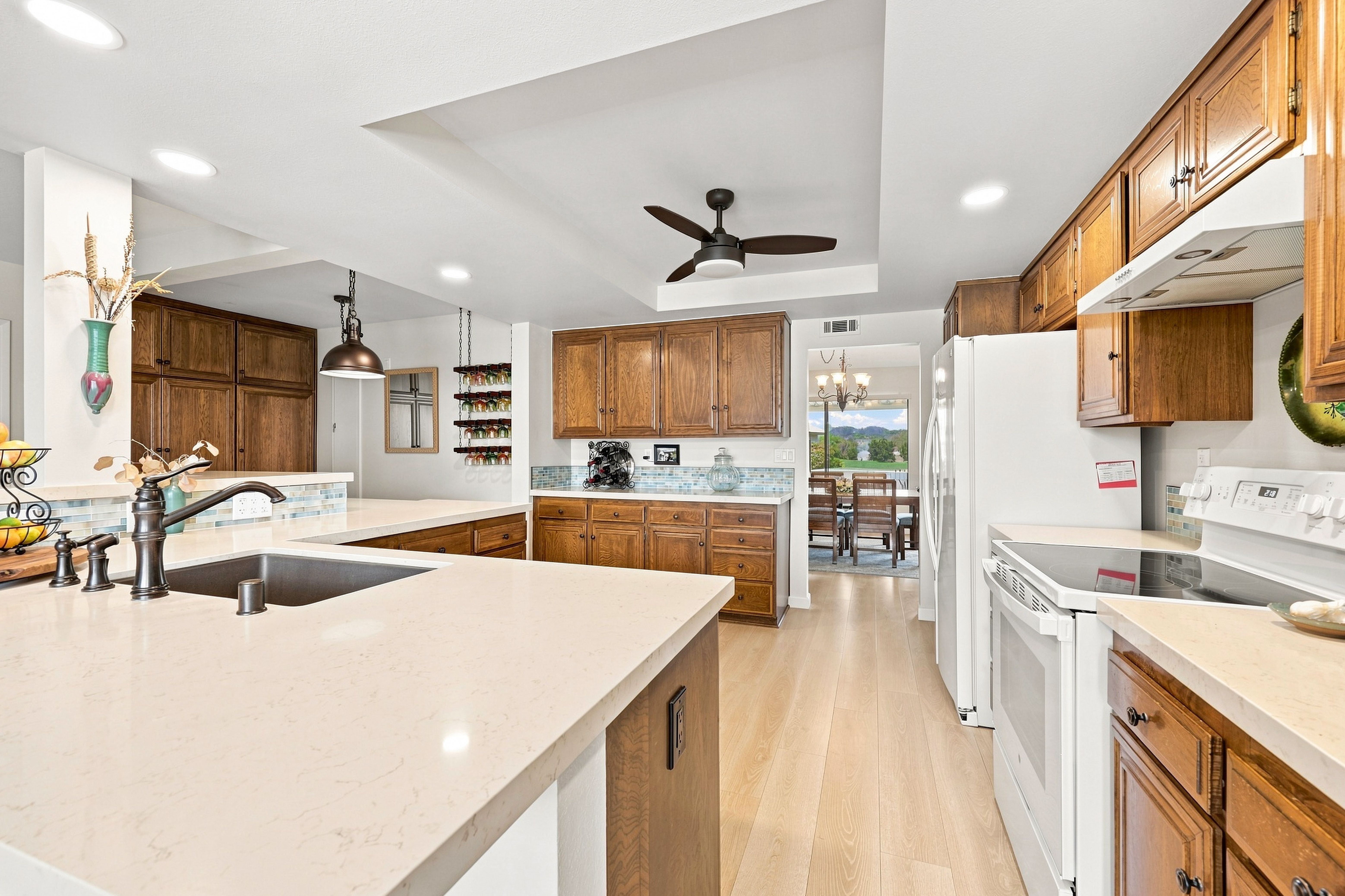  42062 Village 42, Camarillo, CA 93012 - 物件實景