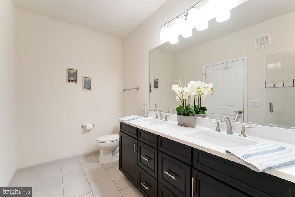 Ashburn, Virginia, 20148, United States, 3 Bedrooms Bedrooms, ,2 BathroomsBathrooms,Residential,For Sale,1977390