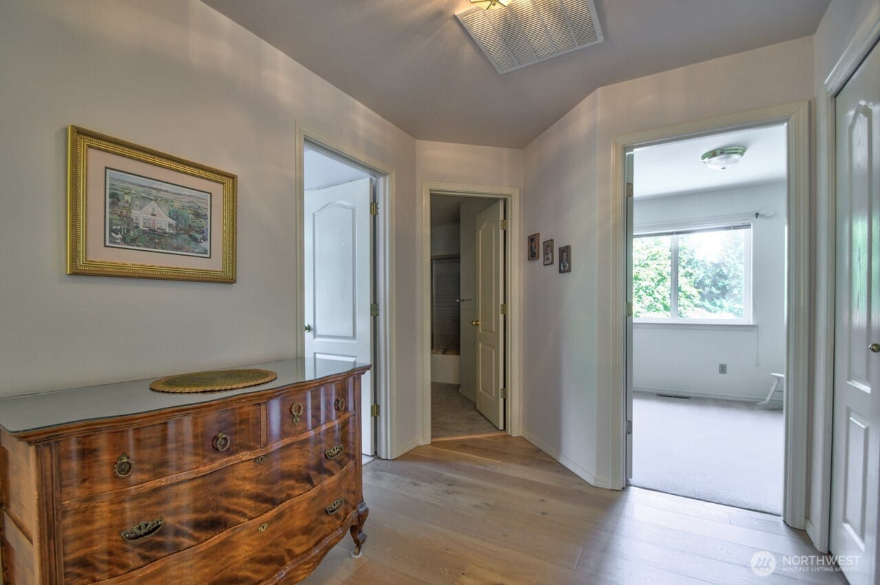 Olympia, Washington, 98516, United States, 3 Bedrooms Bedrooms, ,3 BathroomsBathrooms,Residential,For Sale,1917229