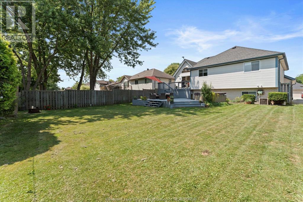 TECUMSEH, Ontario, N8N 4T1, CA, 5 Bedrooms Bedrooms, ,2 BathroomsBathrooms,Residential,For Sale,1902175