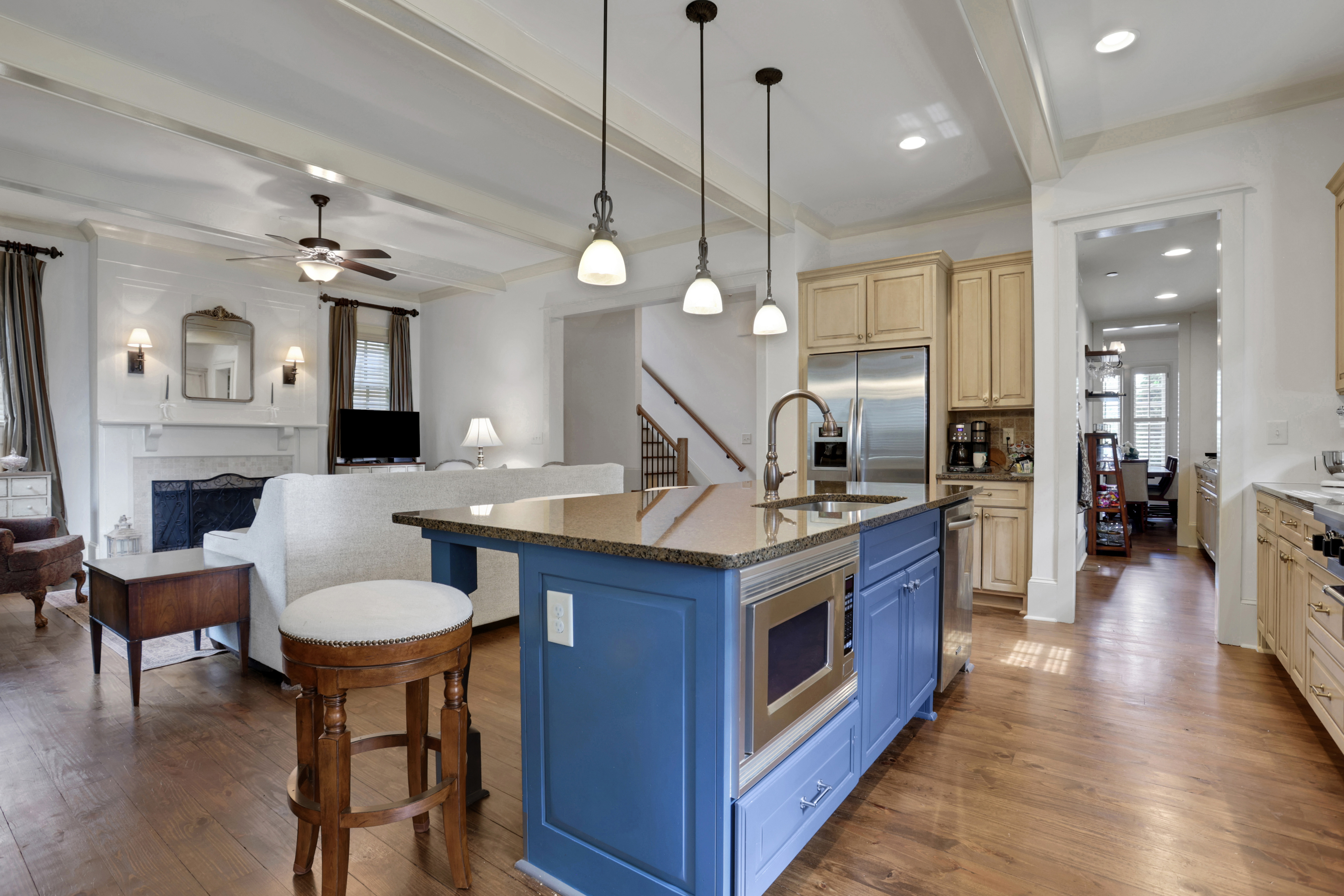  Stunning Six Bedroom Home Near Marietta Square - 物件實景