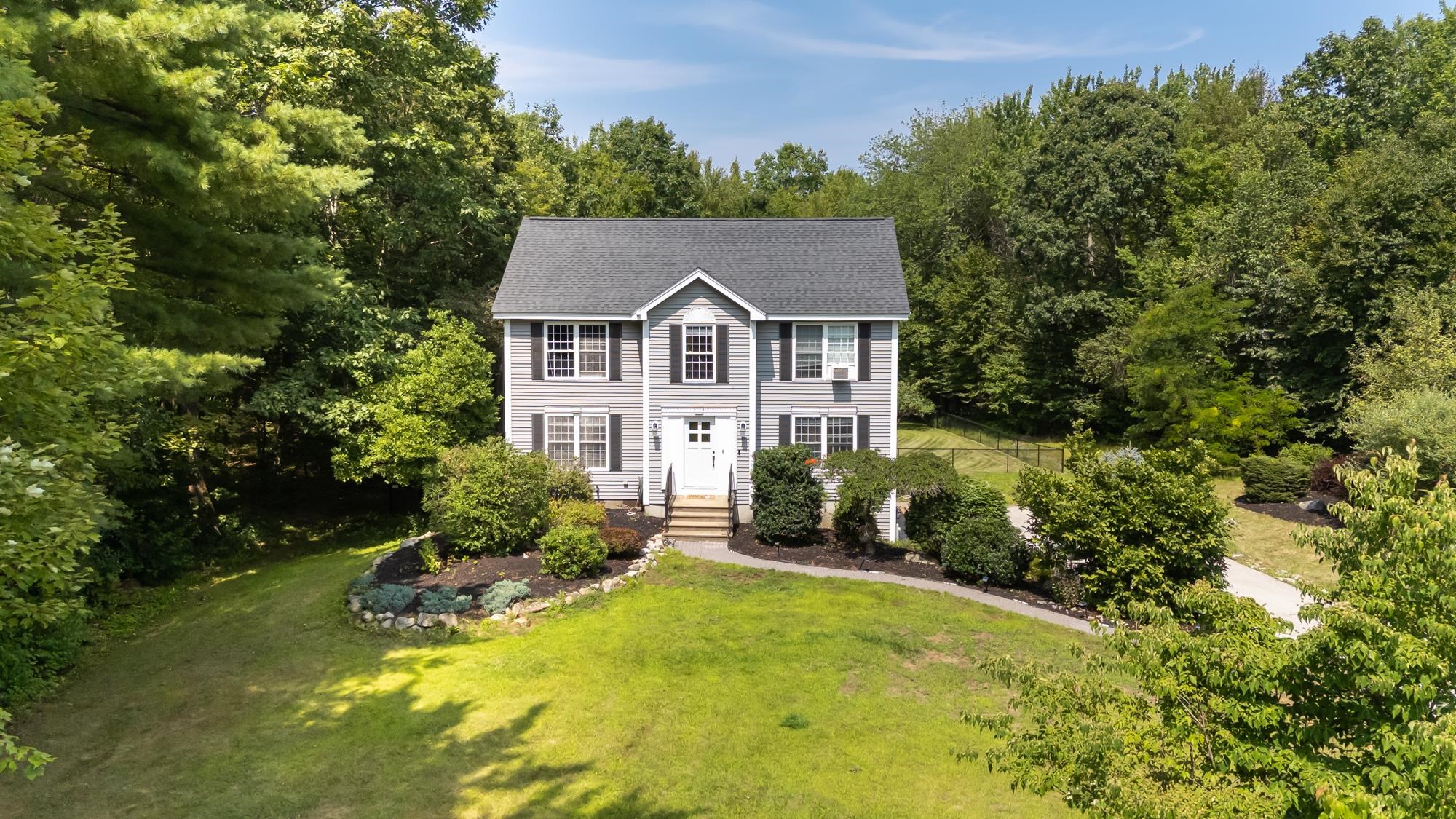Hooksett, New Hampshire, 03106, United States, 3 Bedrooms Bedrooms, ,2 BathroomsBathrooms,Residential,For Sale,1941864