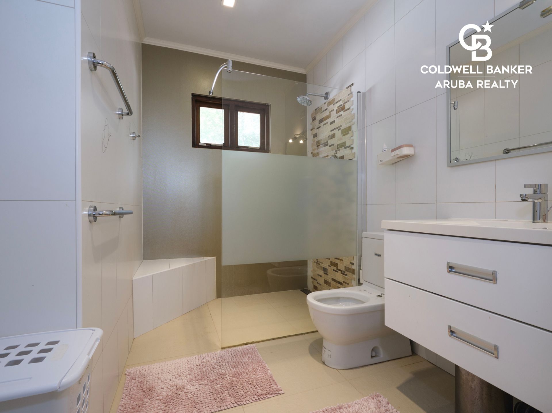 Noord, AW, 5 Bedrooms Bedrooms, ,4 BathroomsBathrooms,Residential,For Sale,1692582