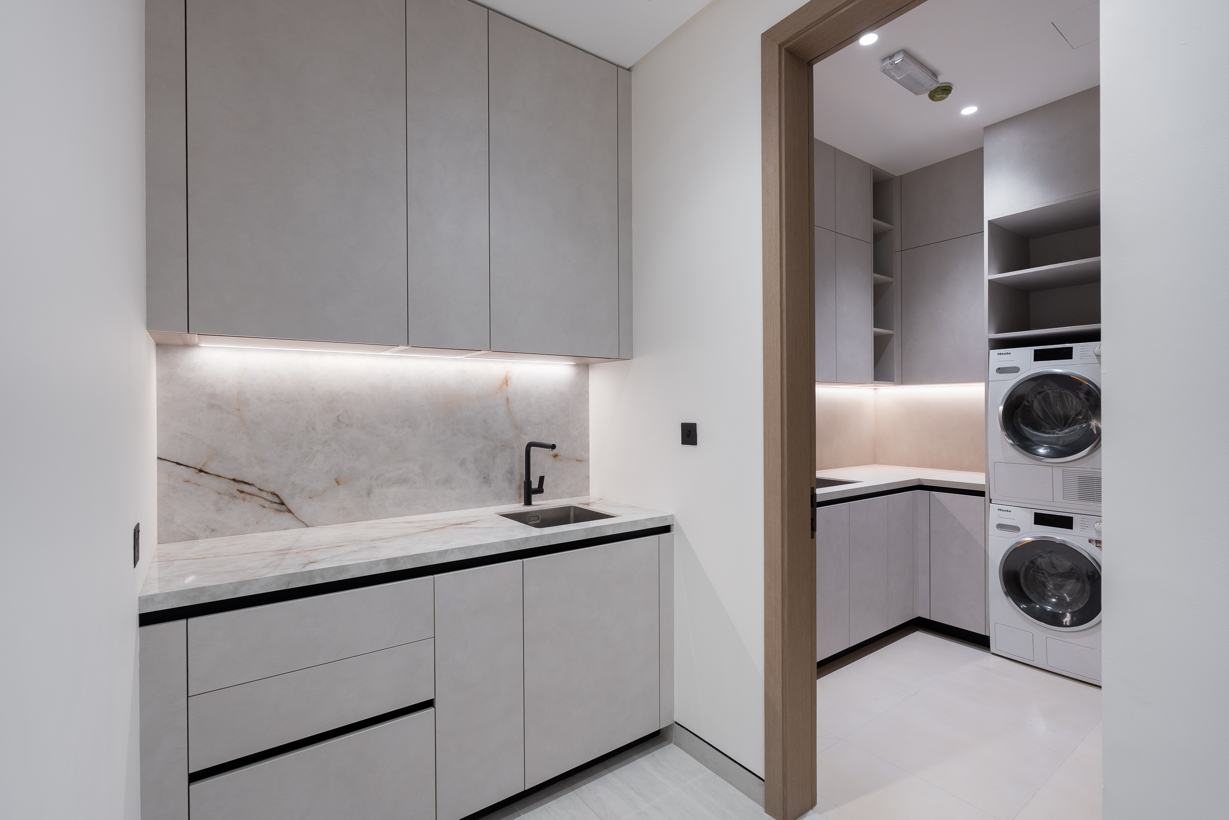  Expansive Villa with Private Lift in Nad Al Sheba - 物件實景