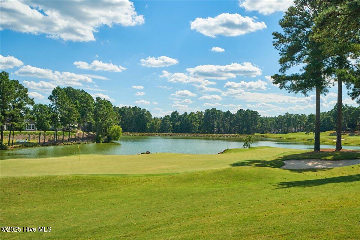 Southern Pines, North Carolina, 28387, United States, 3 Bedrooms Bedrooms, ,3 BathroomsBathrooms,Residential,For Sale,1933285