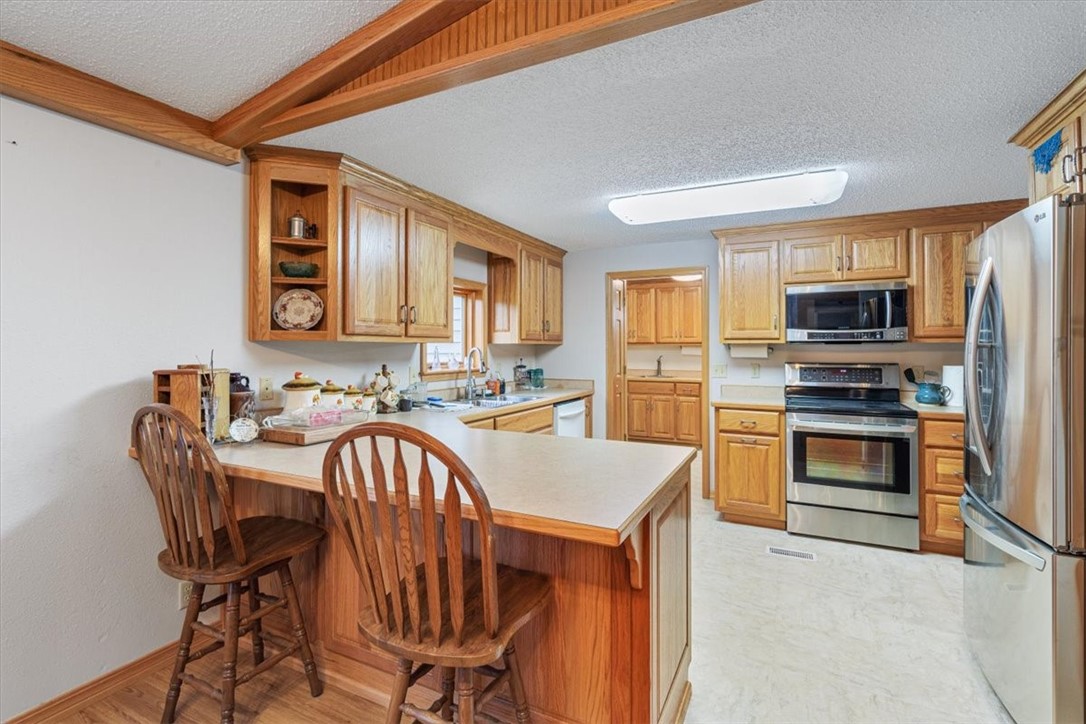 Anderson, Missouri, 64831, United States, 3 Bedrooms Bedrooms, ,2 BathroomsBathrooms,Residential,For Sale,1866248