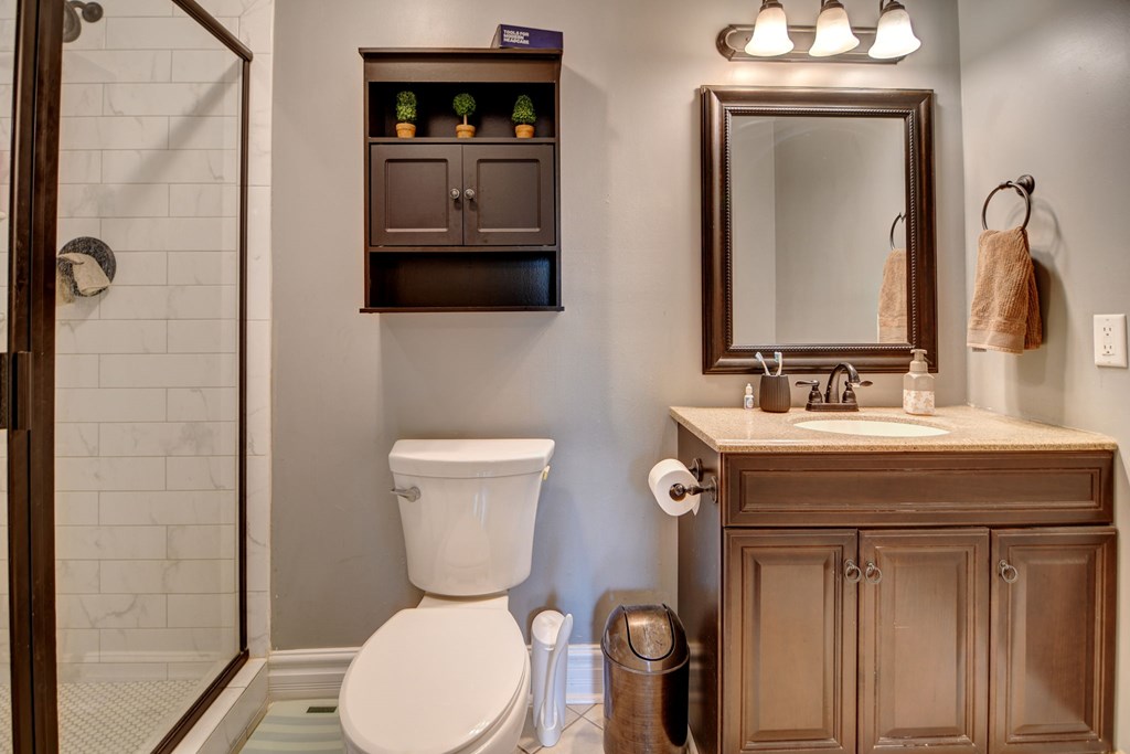 Valdosta, Georgia, 31601, United States, 4 Bedrooms Bedrooms, ,3 BathroomsBathrooms,Residential,For Sale,2005442