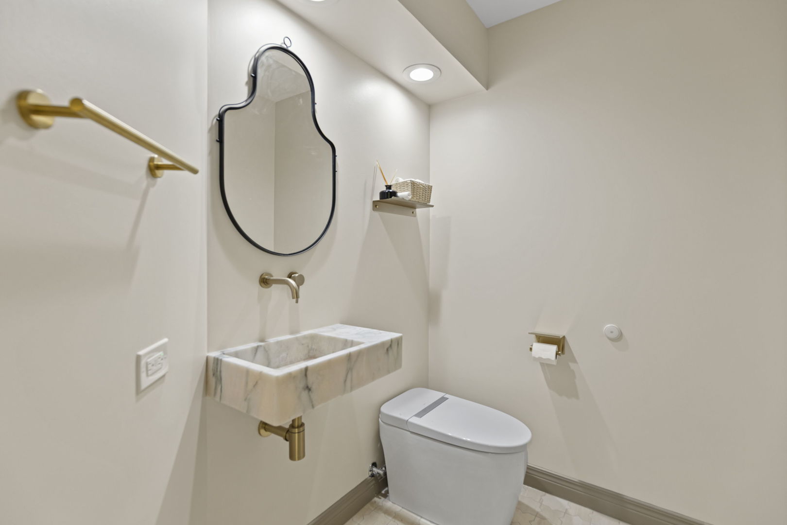 Long Grove, Illinois, 60047, United States, 4 Bedrooms Bedrooms, ,4 BathroomsBathrooms,Residential,For Sale,1994818