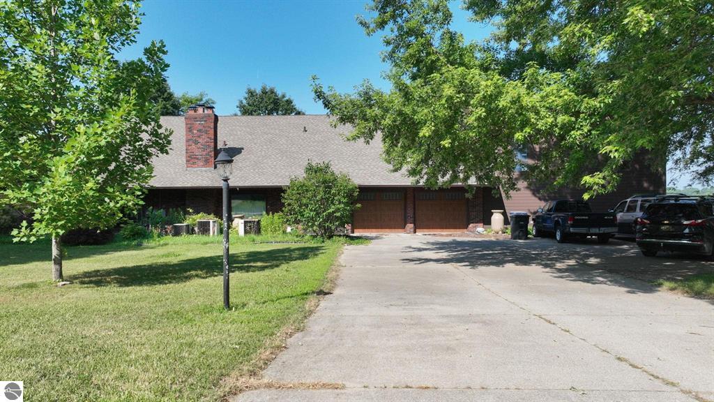 Lake Isabella, Michigan, 48893, United States, 3 Bedrooms Bedrooms, ,6 BathroomsBathrooms,Residential,For Sale,1903716