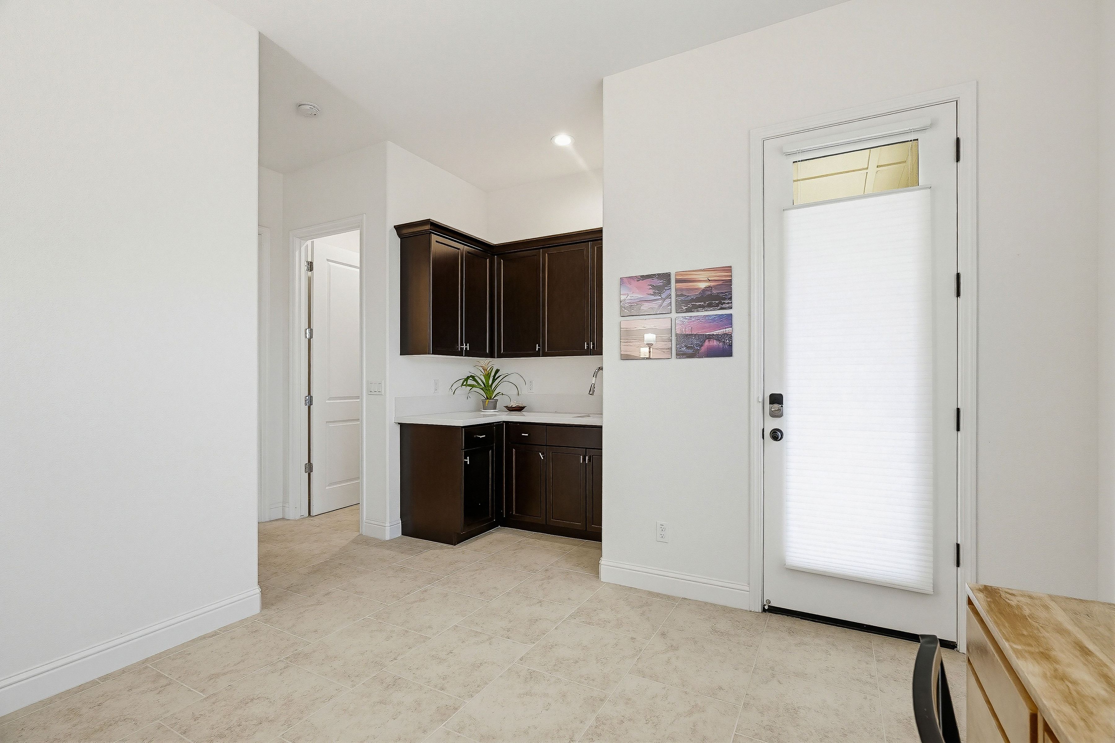  600 Bluffs Drive - 物件實景