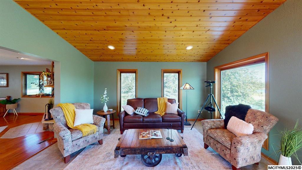 Clear Lake, Iowa, 50428, United States, 3 Bedrooms Bedrooms, ,2 BathroomsBathrooms,Residential,For Sale,1975184