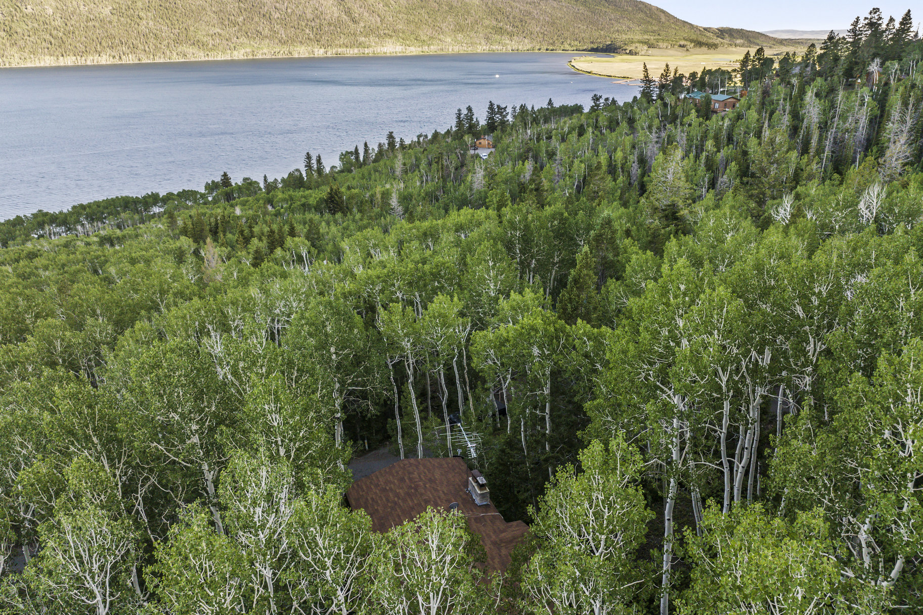 Fish Lake Two-Story Cabin with Views - 物件實景