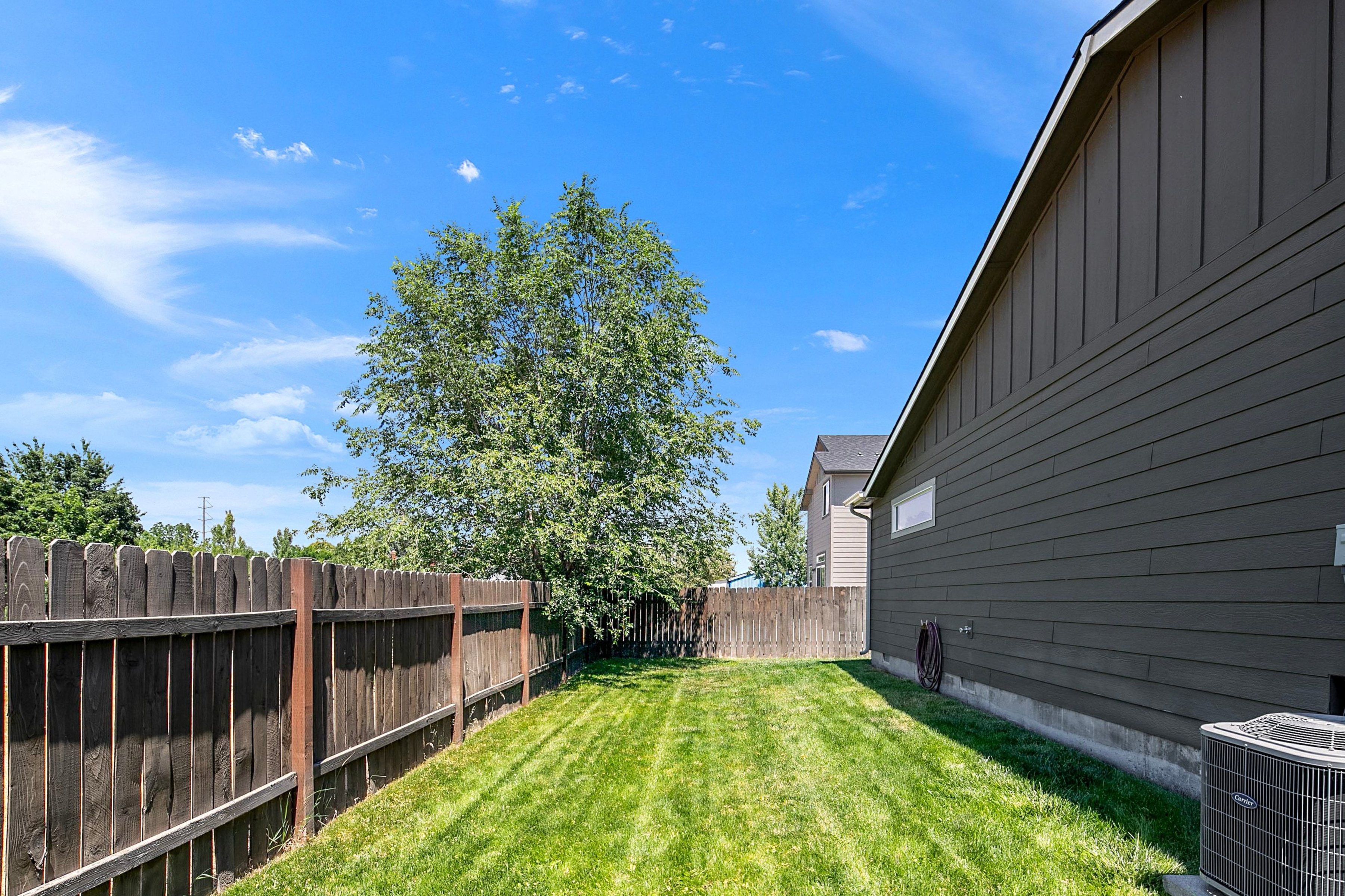  Modern Craftsman Offering Main-Level Primary & RV Parking - 物件實景