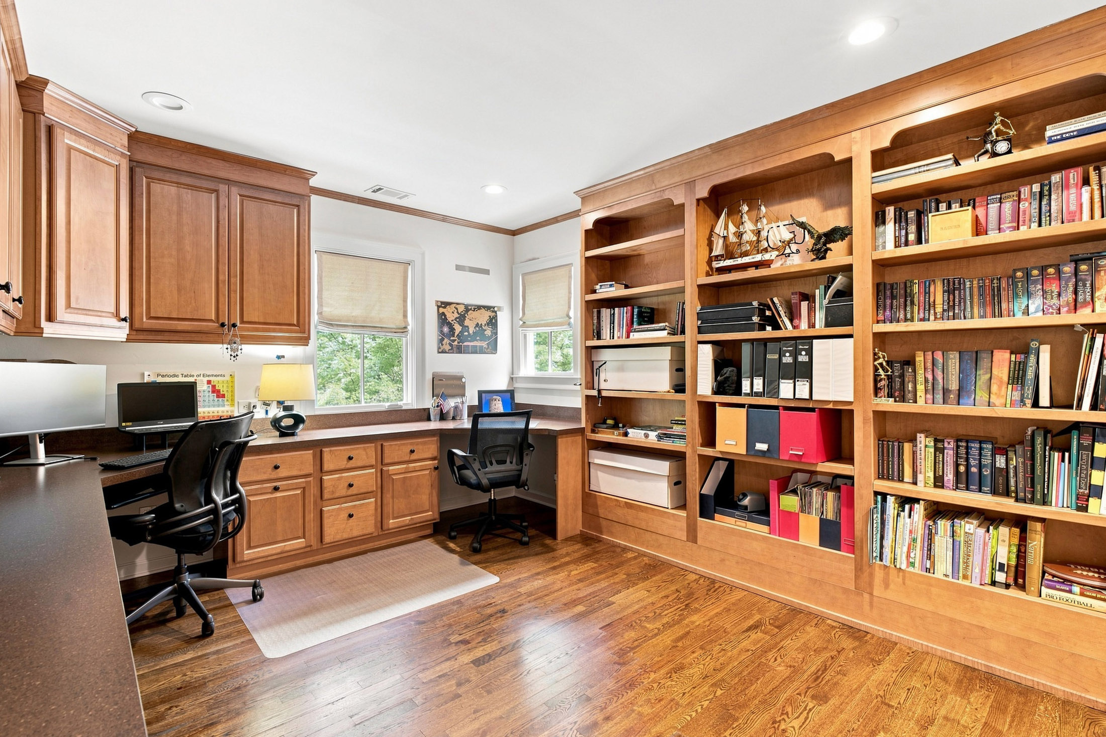  Thoughtfully Designed and Renovated Home in Londonberry Estates - 物件實景