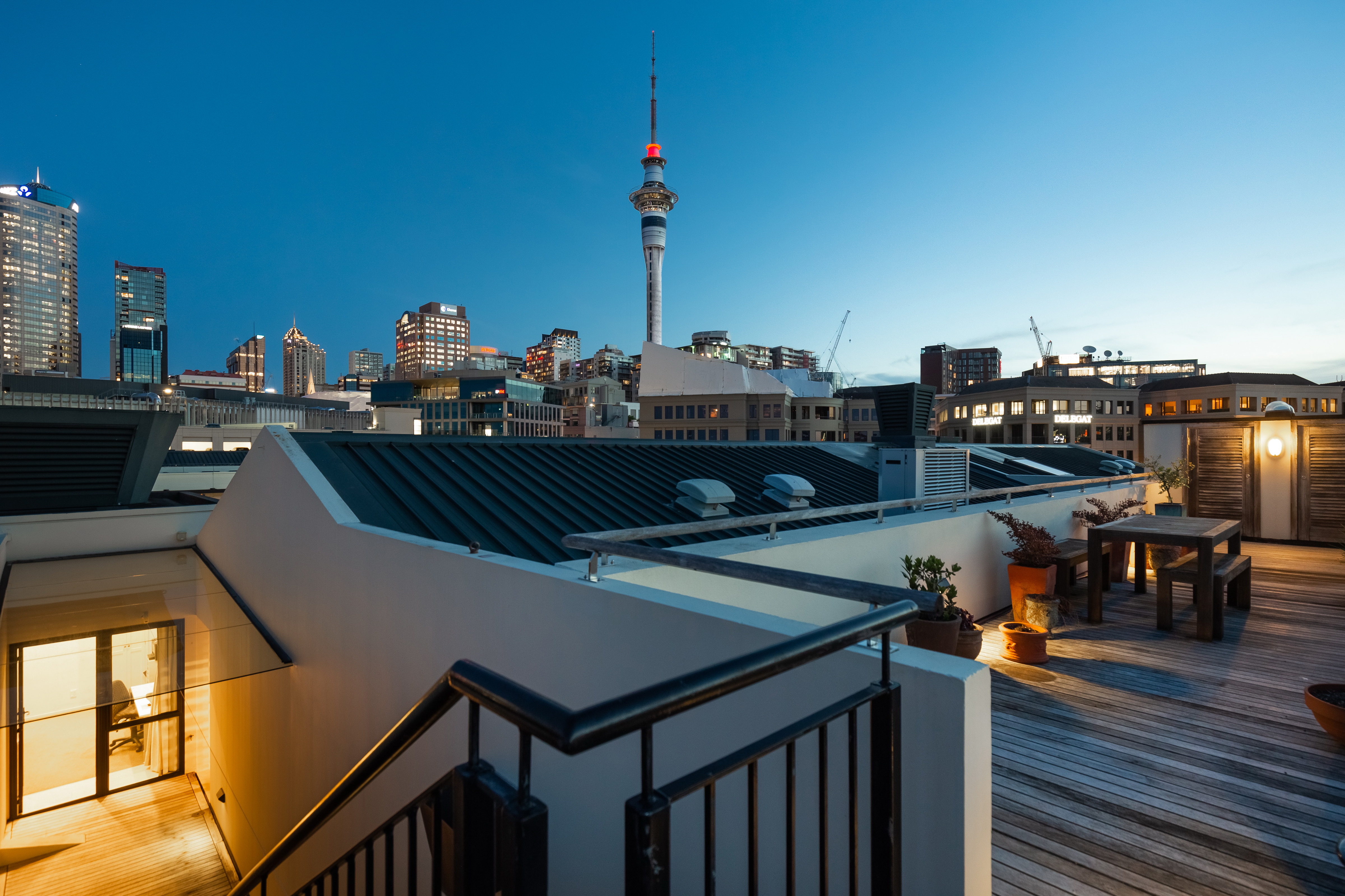  Penthouse with Rooftop Terrace - 物件實景