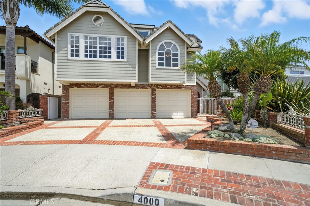 Oxnard, California, 93035, United States, 4 Bedrooms Bedrooms, ,3 BathroomsBathrooms,Residential,For Sale,1980111