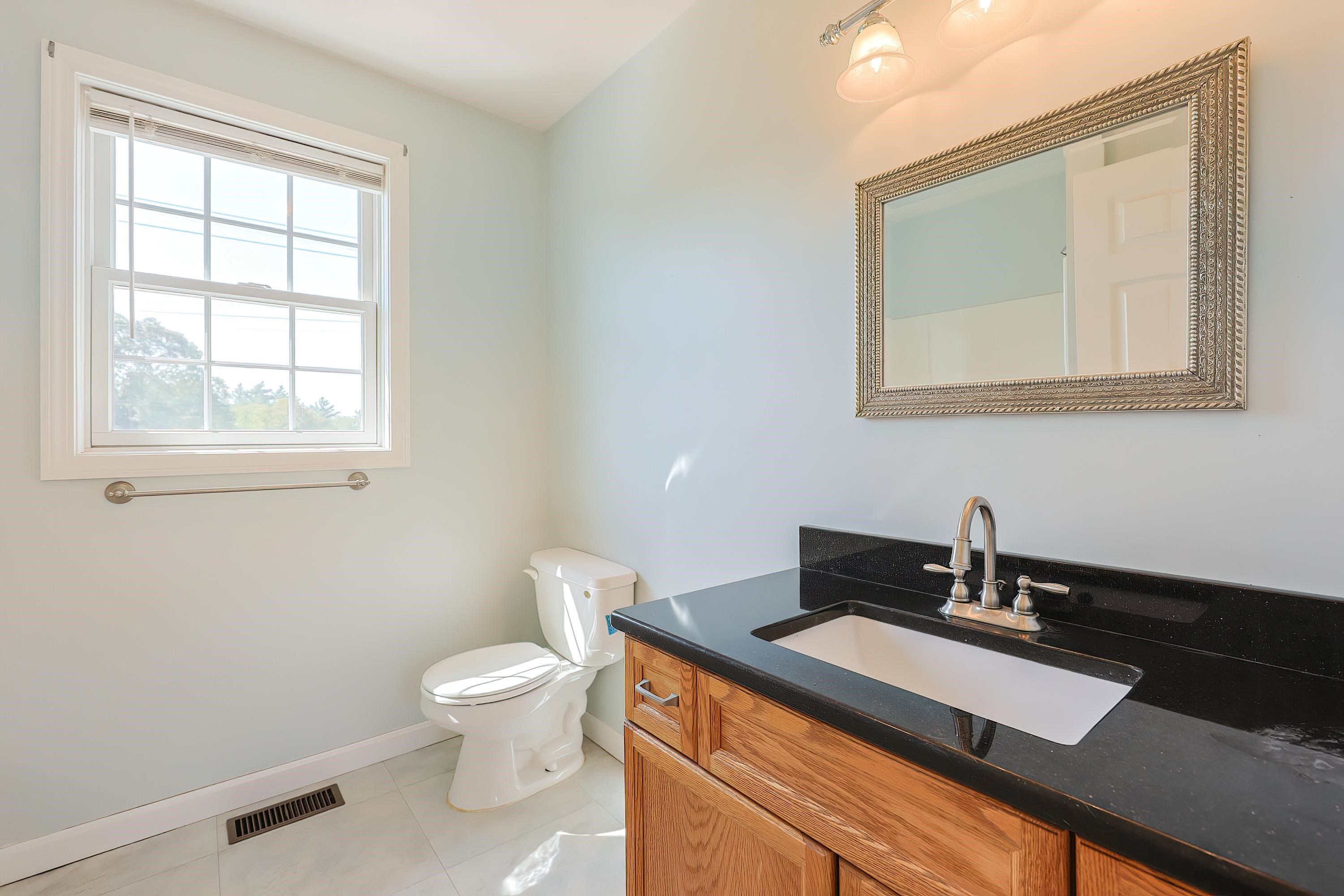 Derry, New Hampshire, 03038, United States, 3 Bedrooms Bedrooms, ,2 BathroomsBathrooms,Residential,For Sale,1926194