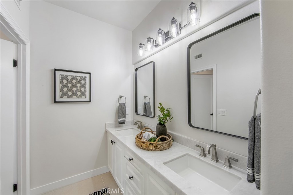 Newport Coast, California, 92657, United States, 4 Bedrooms Bedrooms, ,3 BathroomsBathrooms,Residential,For Sale,2001808