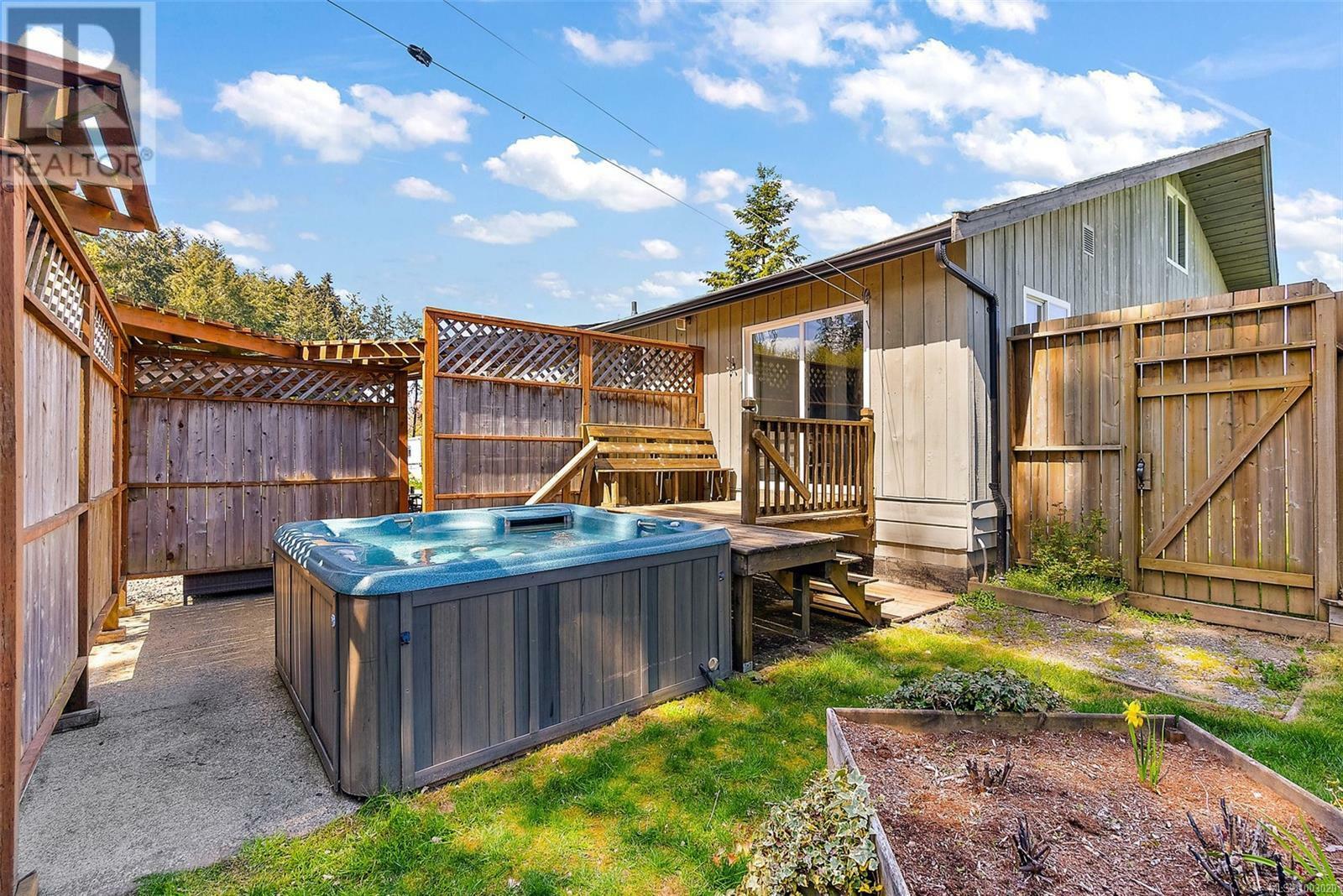 DUNCAN, British Columbia, V9L 6K5, CA, 4 Bedrooms Bedrooms, ,2 BathroomsBathrooms,Residential,For Sale,1874762