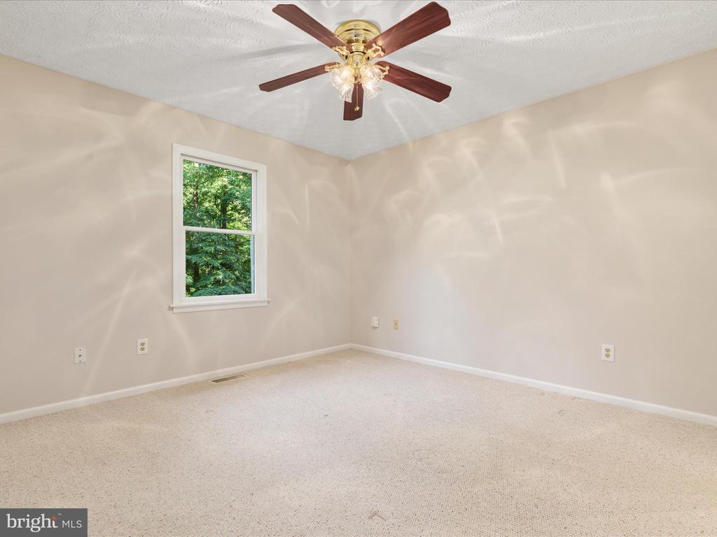 Leesburg, Virginia, 20176, United States, ,Residential,For Sale,1915866