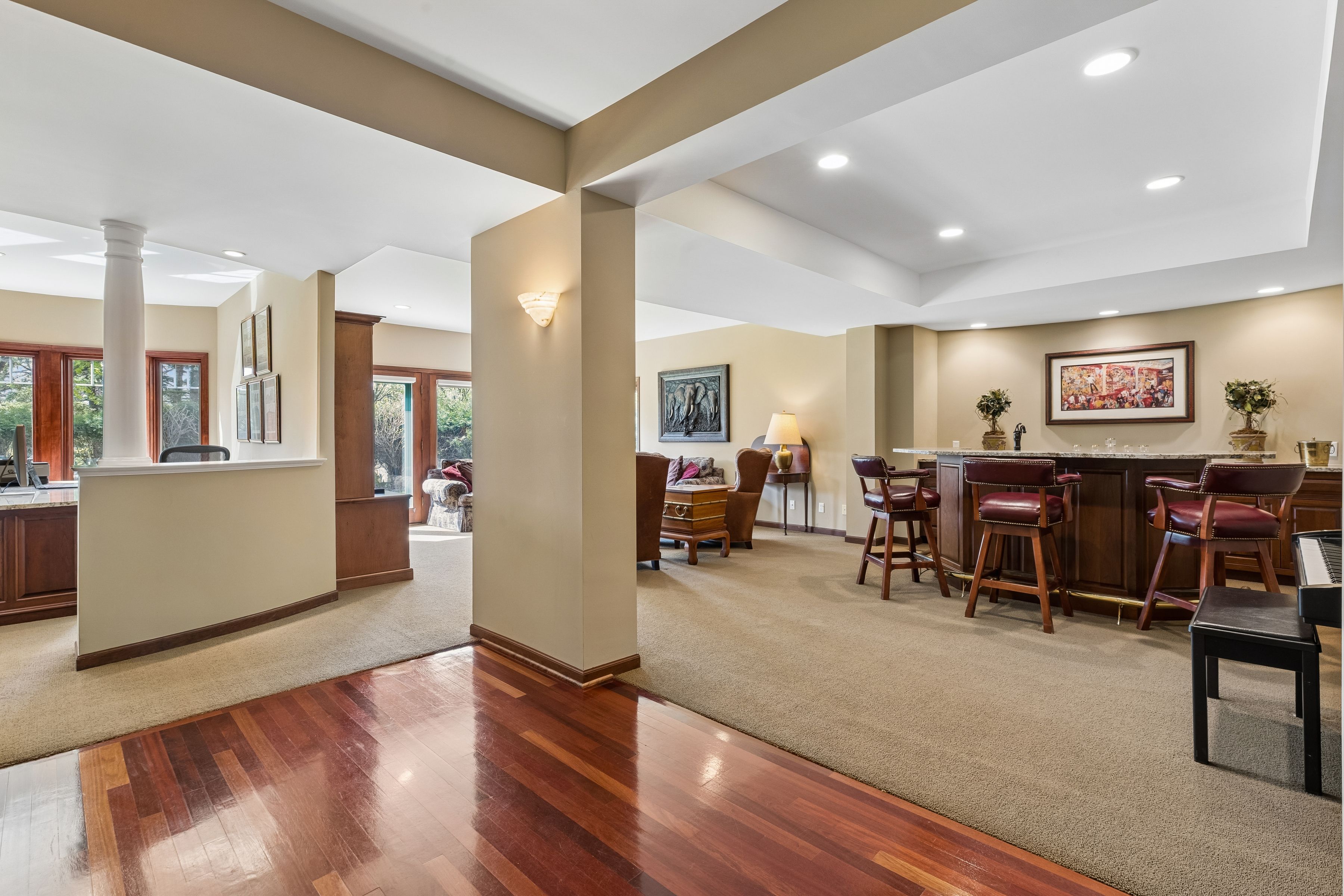  Graceful Executive Living in a Serene Edina Setting - 物件實景