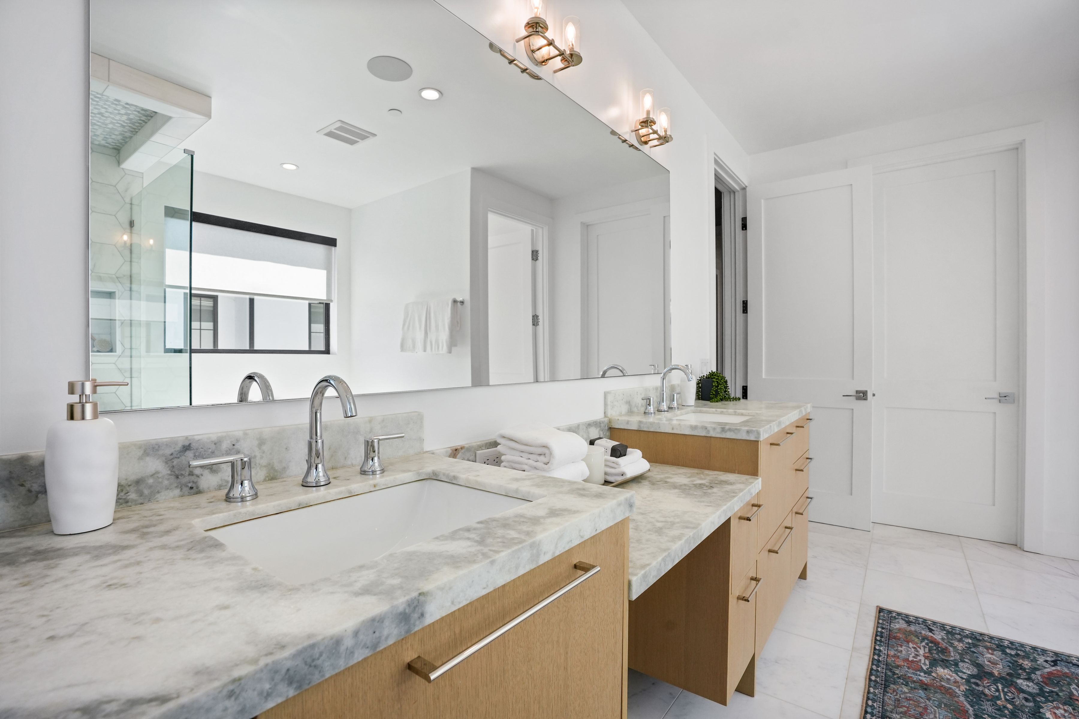  12341 Addison Street - 物件實景
