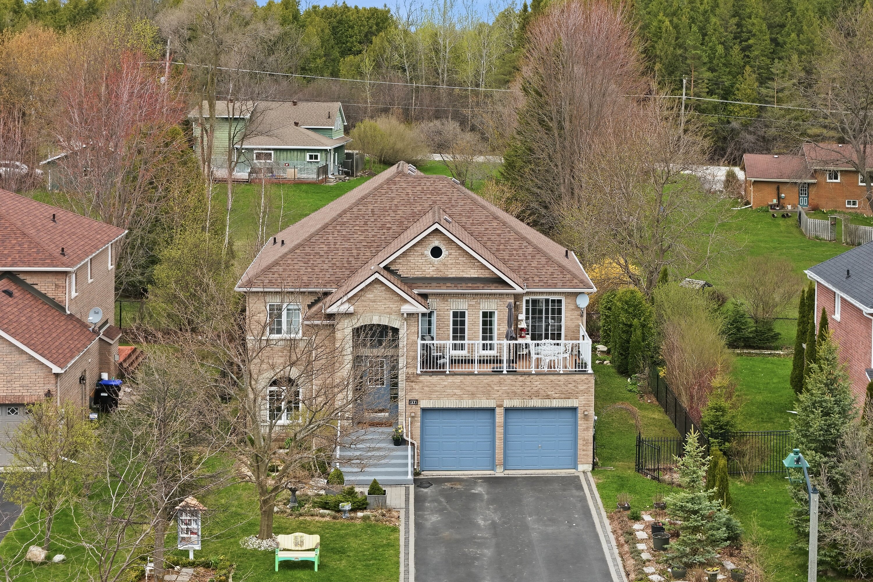  Rare Multi-Family Opportunity - 物件實景