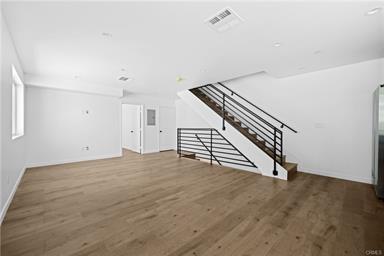 Van Nuys, California, 91405, United States, 11 Bedrooms Bedrooms, ,Residential,For Sale,1763615