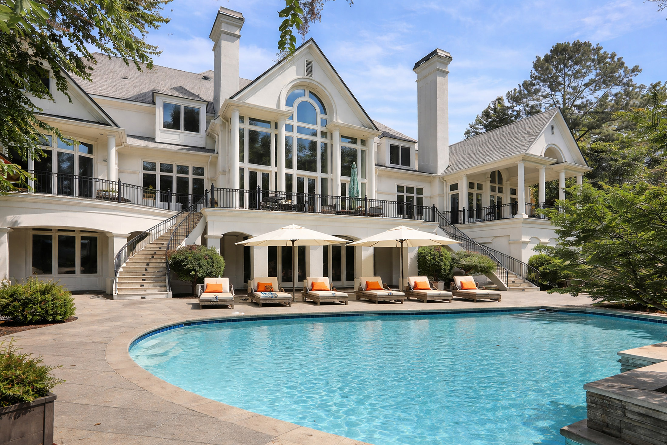  Experience Unrivaled Luxury and Serenity in This One-of-a-Kind Estate - 物件實景