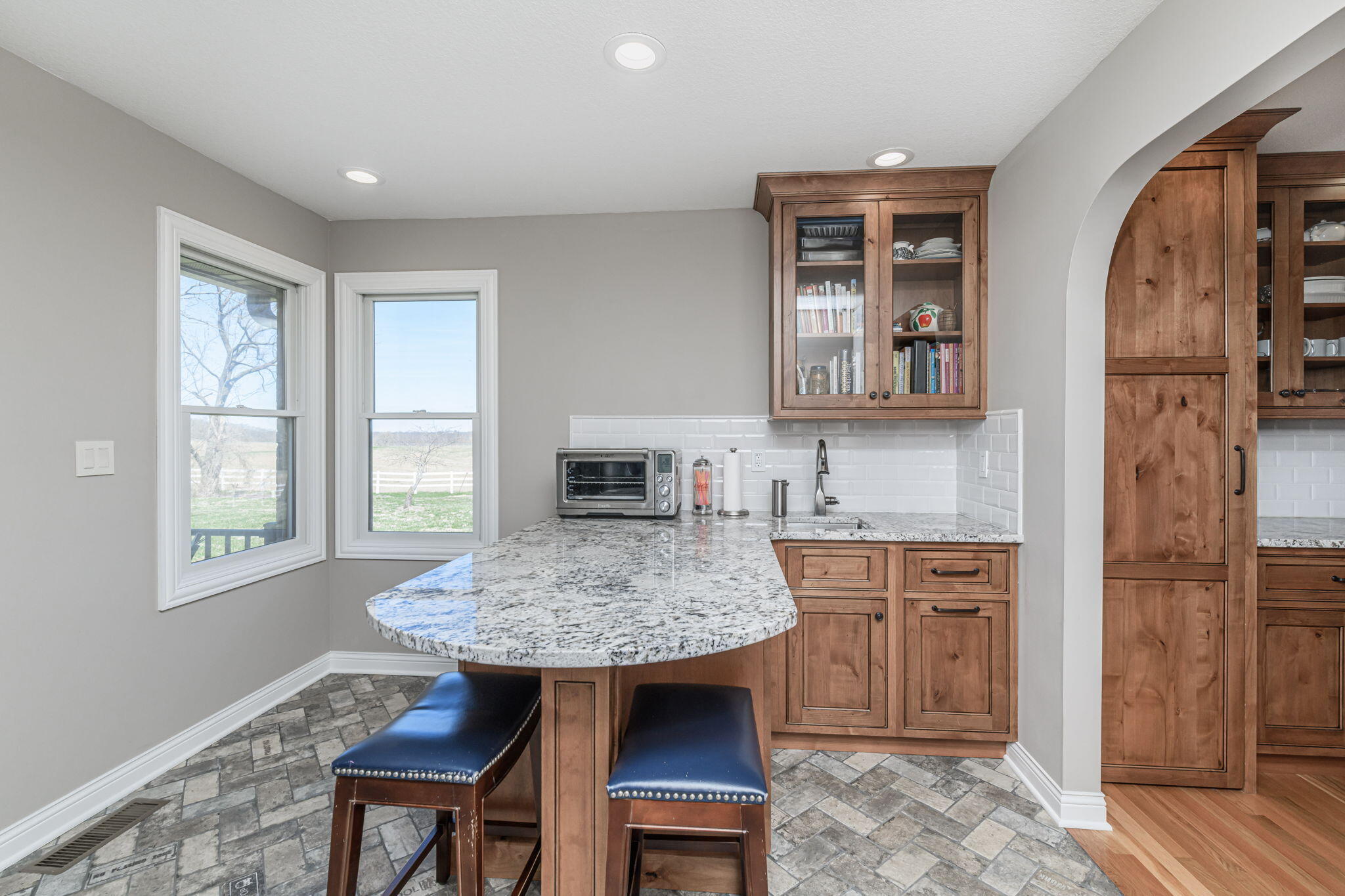 ROCHEPORT, Missouri, 65279, United States, 3 Bedrooms Bedrooms, ,3 BathroomsBathrooms,Residential,For Sale,1851198