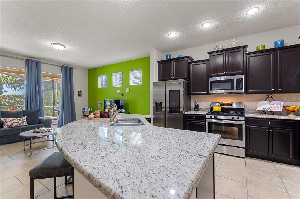 Davenport, Florida, 33837, United States, 5 Bedrooms Bedrooms, ,5 BathroomsBathrooms,Residential,For Sale,1999556