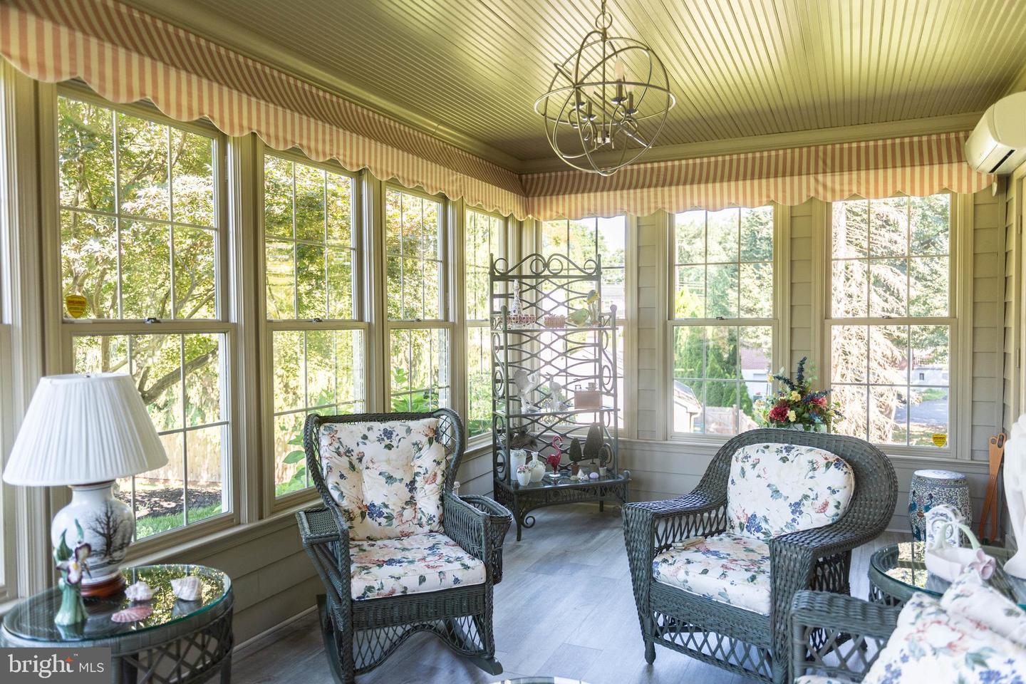 Hershey, Pennsylvania, 17033, United States, 2 Bedrooms Bedrooms, ,3 BathroomsBathrooms,Residential,For Sale,1933018