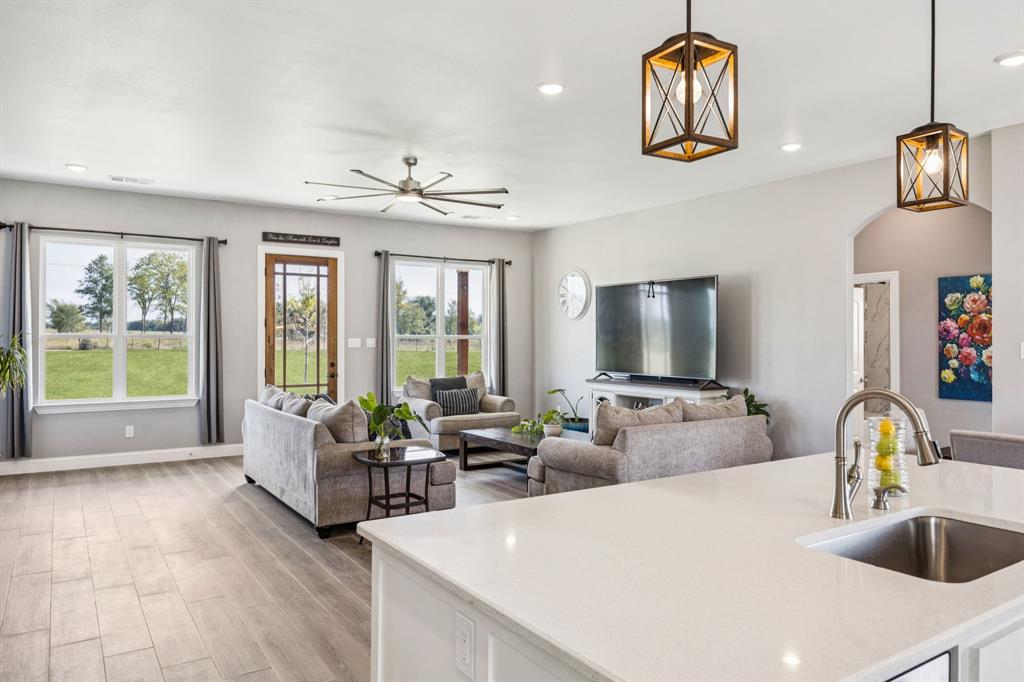 Edgewood, Texas, 75169, United States, 3 Bedrooms Bedrooms, ,3 BathroomsBathrooms,Residential,For Sale,1994532