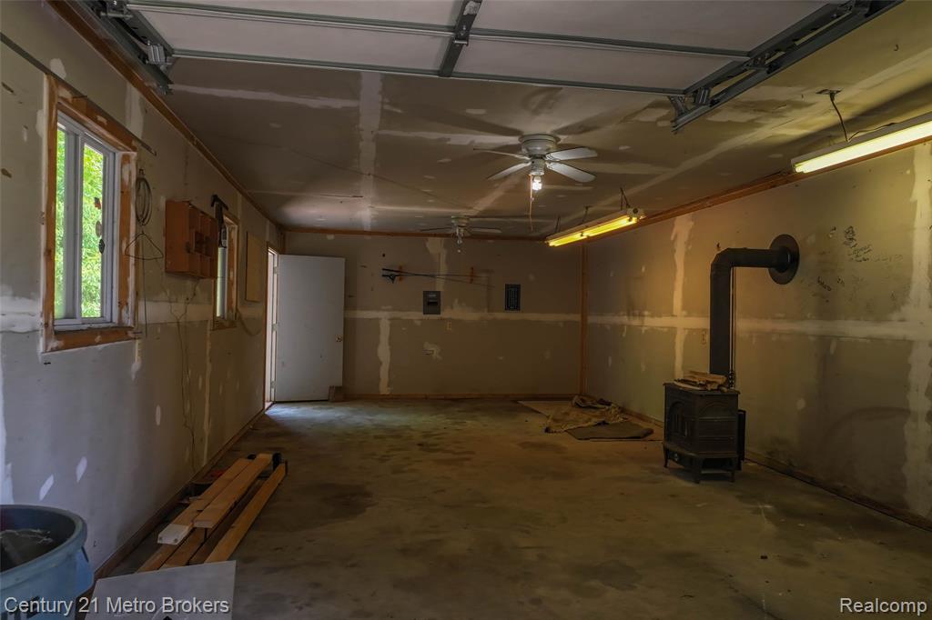 Lapeer, Michigan, 48446, United States, 4 Bedrooms Bedrooms, ,3 BathroomsBathrooms,Residential,For Sale,1982029