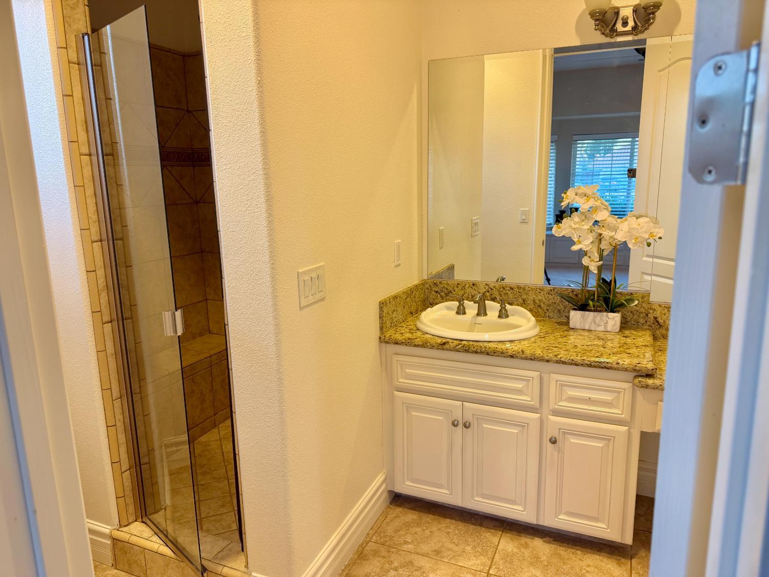 Madera, California, 93638, United States, 4 Bedrooms Bedrooms, ,4 BathroomsBathrooms,Residential,For Sale,2001242