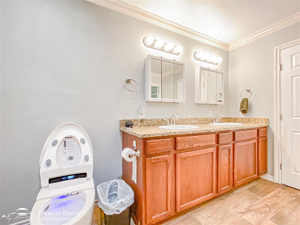 Clyde, Texas, 79510, United States, 3 Bedrooms Bedrooms, ,2 BathroomsBathrooms,Residential,For Sale,1898763