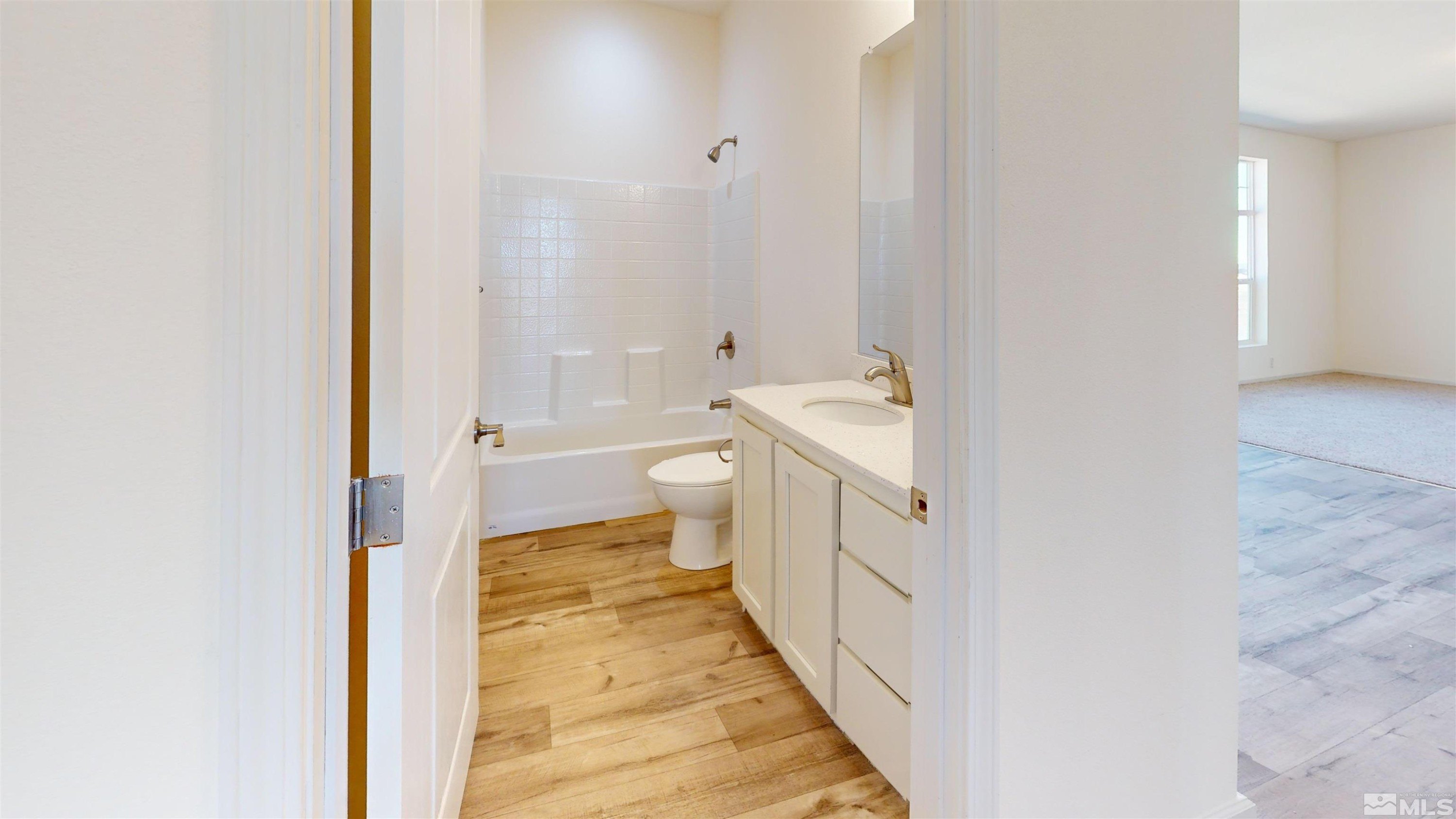 Winnemucca, Nevada, 89445, United States, 4 Bedrooms Bedrooms, ,3 BathroomsBathrooms,Residential,For Sale,1977385