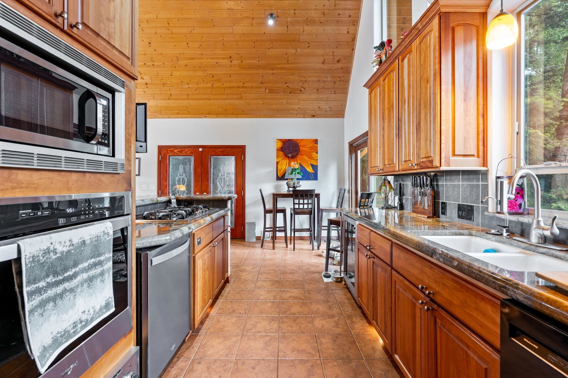 Newport, Washington, 99156, United States, 3 Bedrooms Bedrooms, ,3 BathroomsBathrooms,Residential,For Sale,1900698