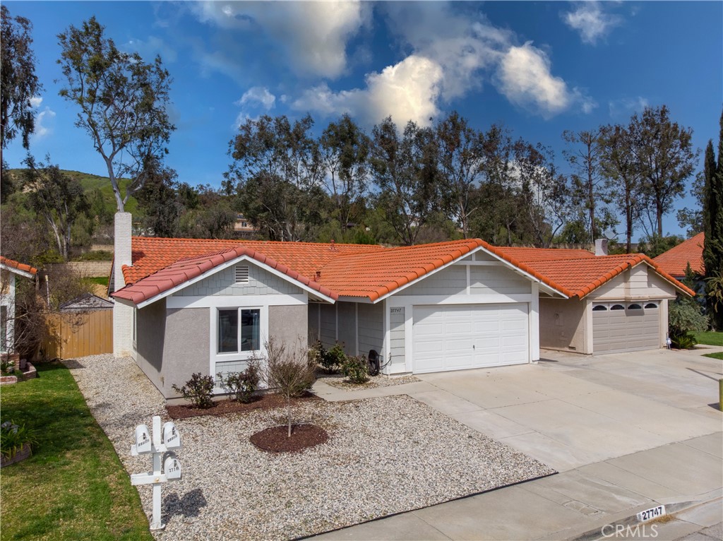 Castaic, California, 91384, United States, 4 Bedrooms Bedrooms, ,2 BathroomsBathrooms,Residential,For Sale,1896479