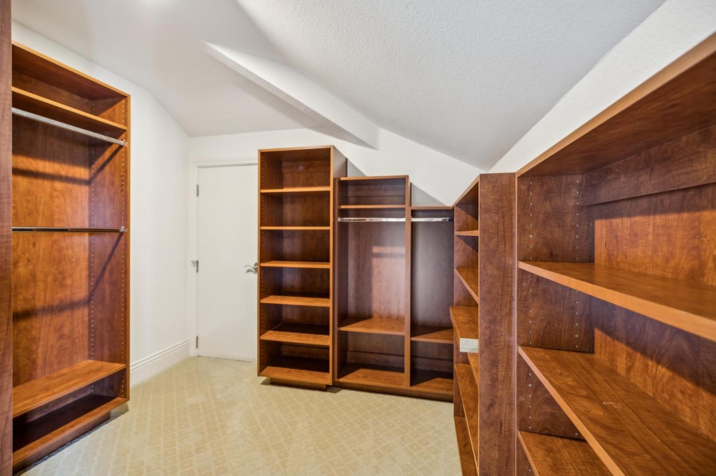 Gilroy, California, 95020, United States, 4 Bedrooms Bedrooms, ,4 BathroomsBathrooms,Residential,For Sale,1912112