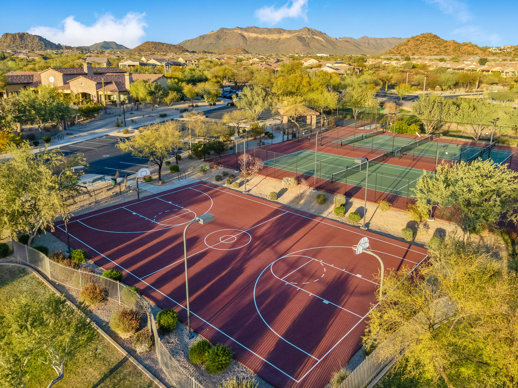  2325 N Atwood Cir  Mesa, AZ - 物件實景