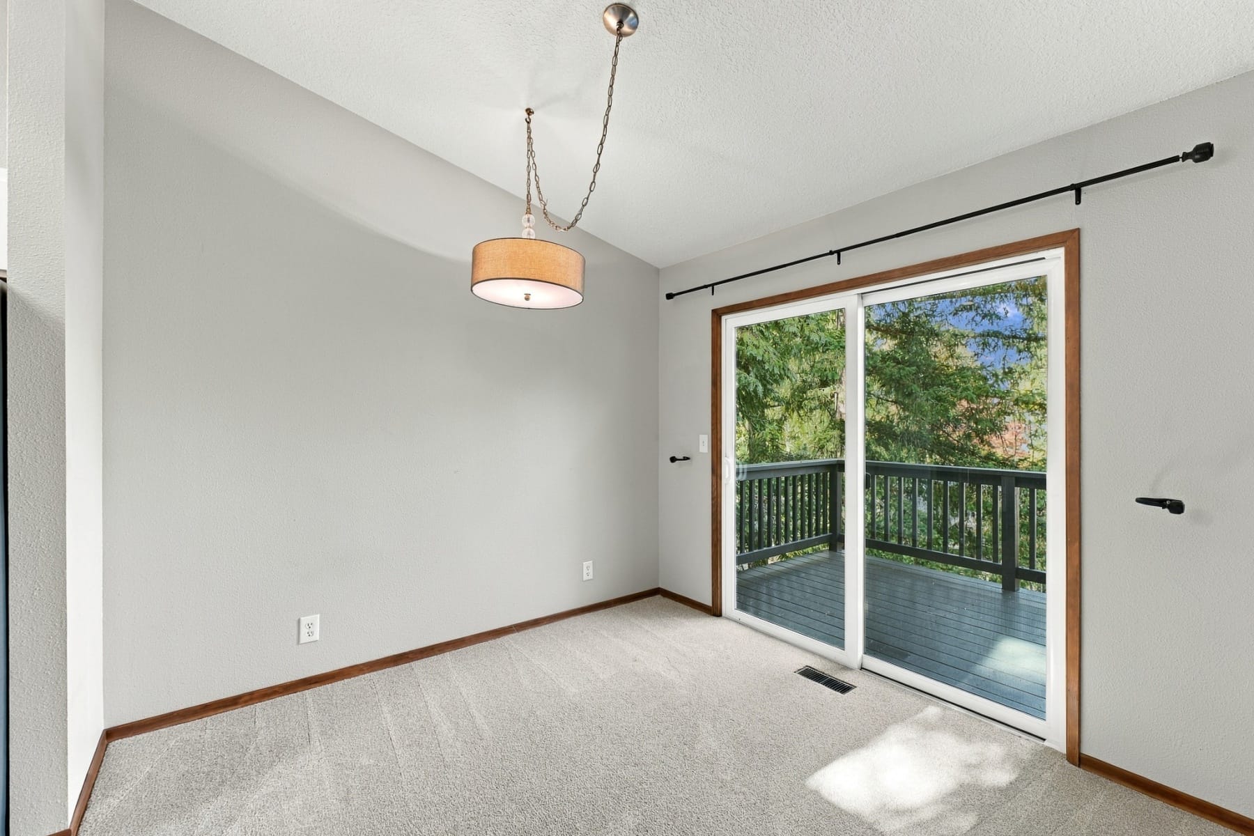  10023 SW QUAIL POST RD Portland, OR 97219 - 物件實景
