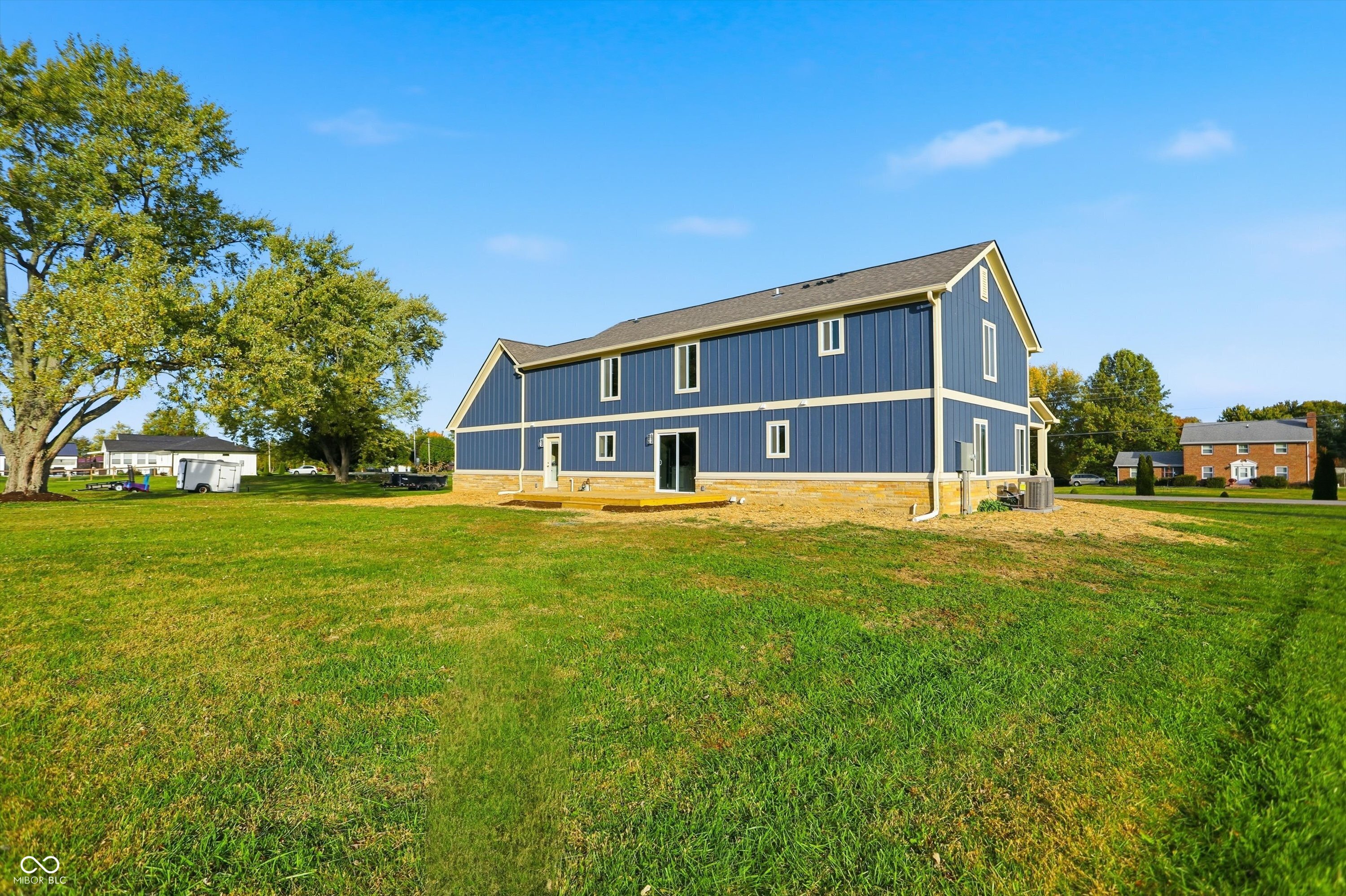 Whiteland, Indiana, 46184, United States, 3 Bedrooms Bedrooms, ,4 BathroomsBathrooms,Residential,For Sale,1978887