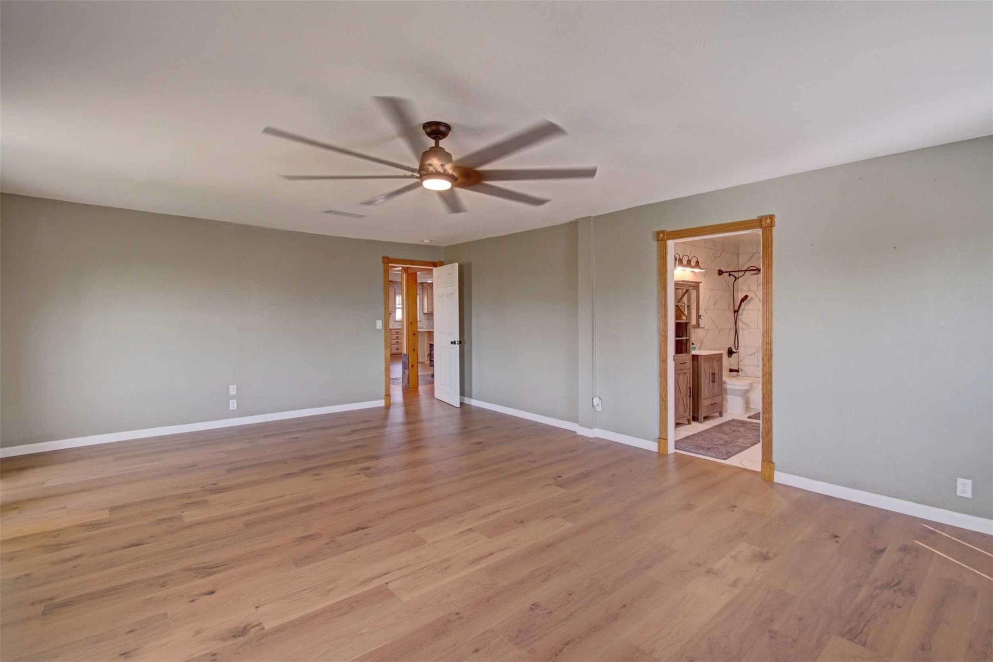 Springtown, Texas, 76082, United States, 3 Bedrooms Bedrooms, ,2 BathroomsBathrooms,Residential,For Sale,2049290