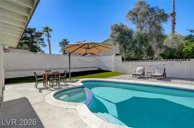 Las Vegas, Nevada, 89120, United States, 4 Bedrooms Bedrooms, ,3 BathroomsBathrooms,Residential,For Sale,2047975