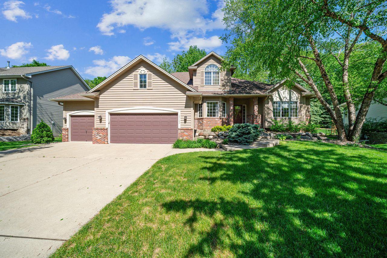Lakeville, Minnesota, 55044, United States, 4 Bedrooms Bedrooms, ,3 BathroomsBathrooms,Residential,For Sale,1846490