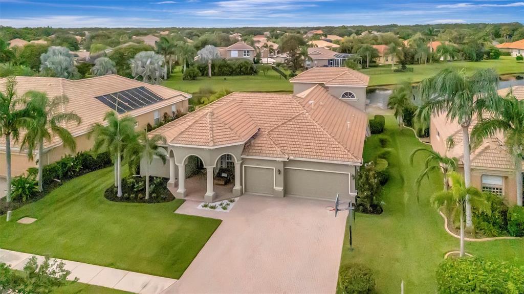 Bradenton, Florida, 34212, United States, 3 Bedrooms Bedrooms, ,4 BathroomsBathrooms,Residential,For Sale,1910869