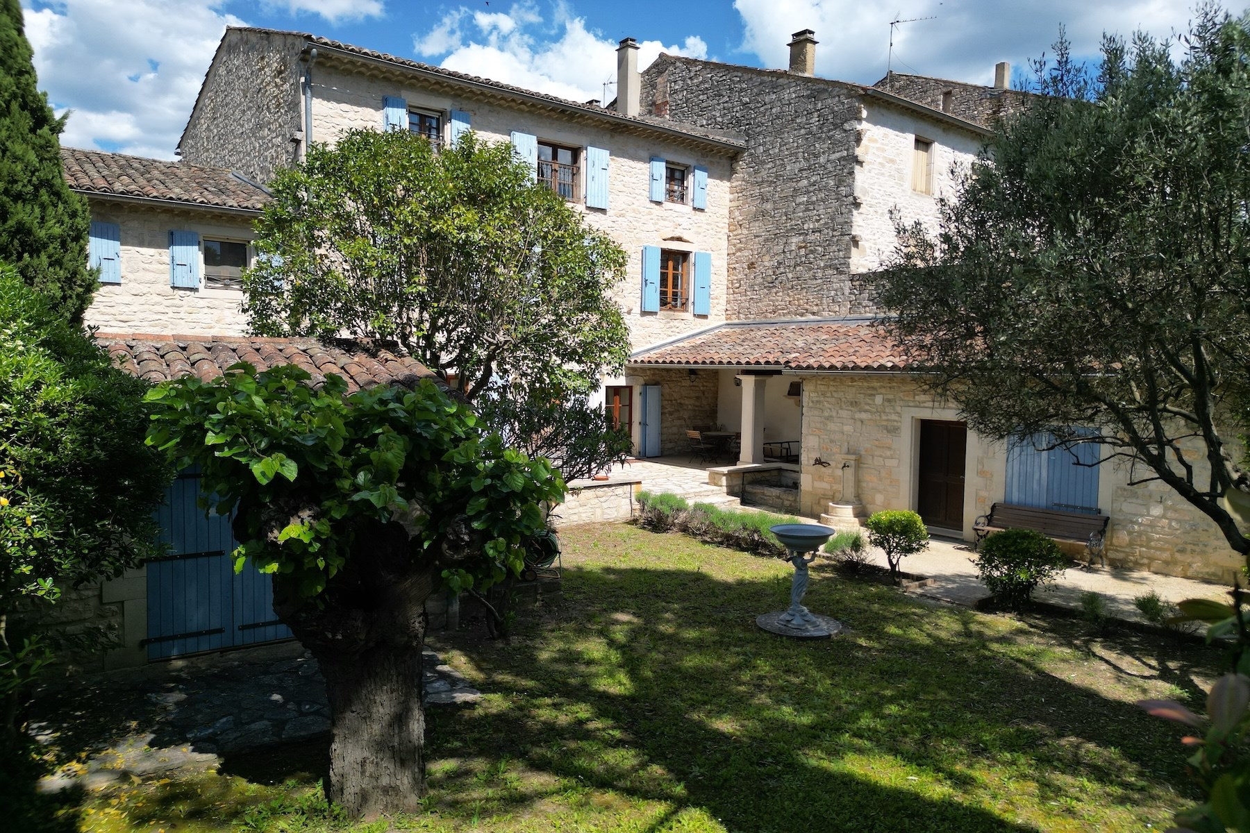  Exclusive Listing – Character-Filled Village Home with Garden, Terrace & Scenic… - 物件實景